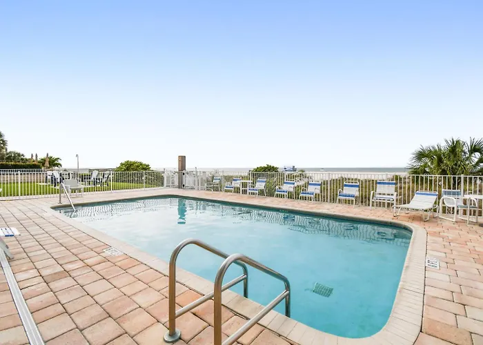 Beachfront Retreat With Private Elevator
