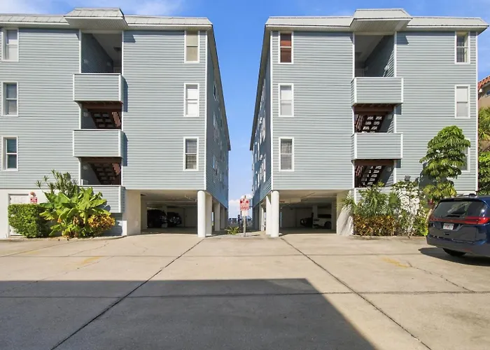 Beachfront Retreat With Private Elevator * Clearwater Beach